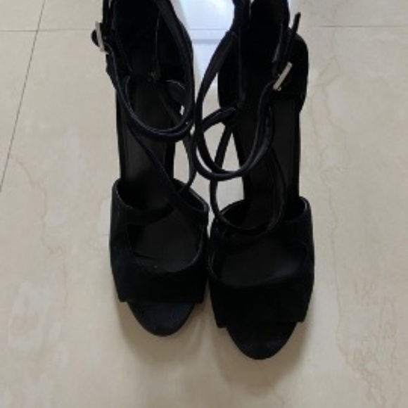 Black, high heels, open toe, size 8.5 - Picture 2 of 2